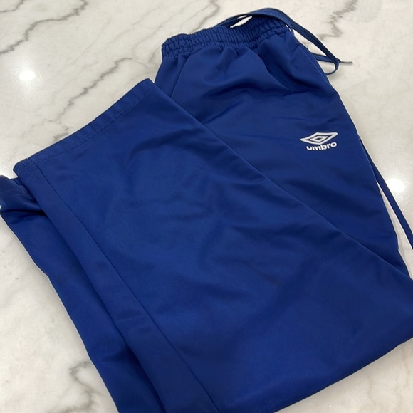 Men’s Pants - Picture 2 of 15